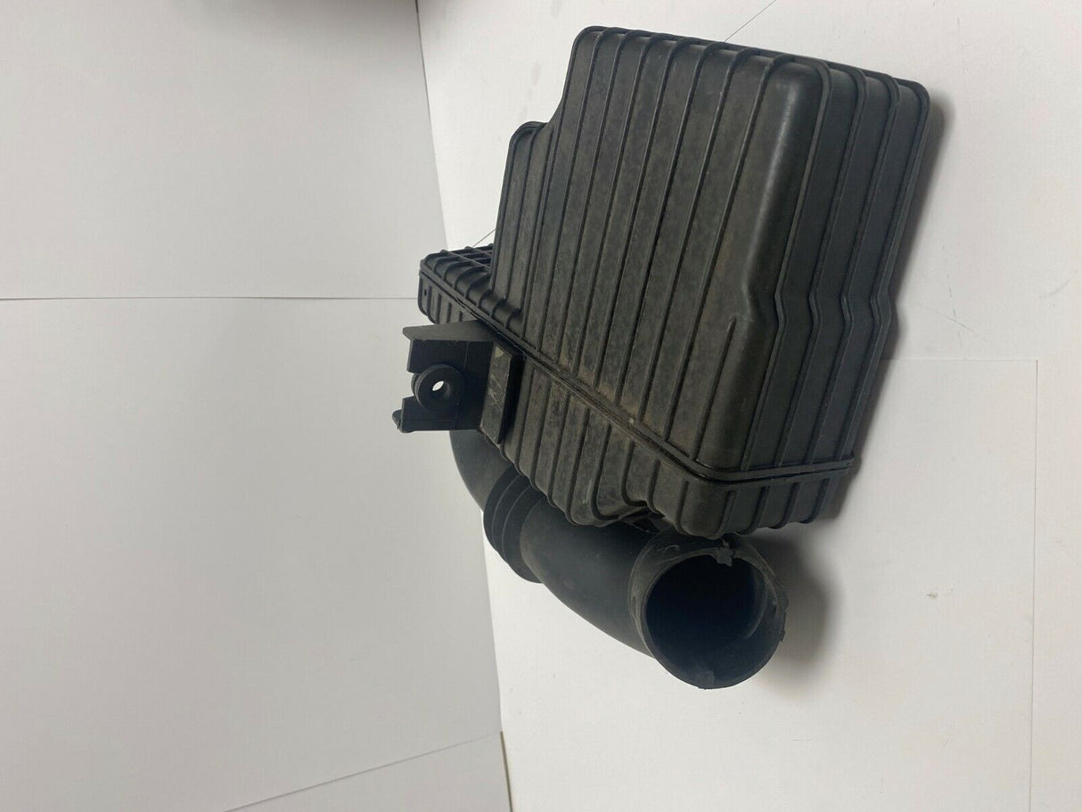Genuine Ford Fiesta 1995-1999 1.25 & 1.4 Zetec S Air Intake Resonator Box