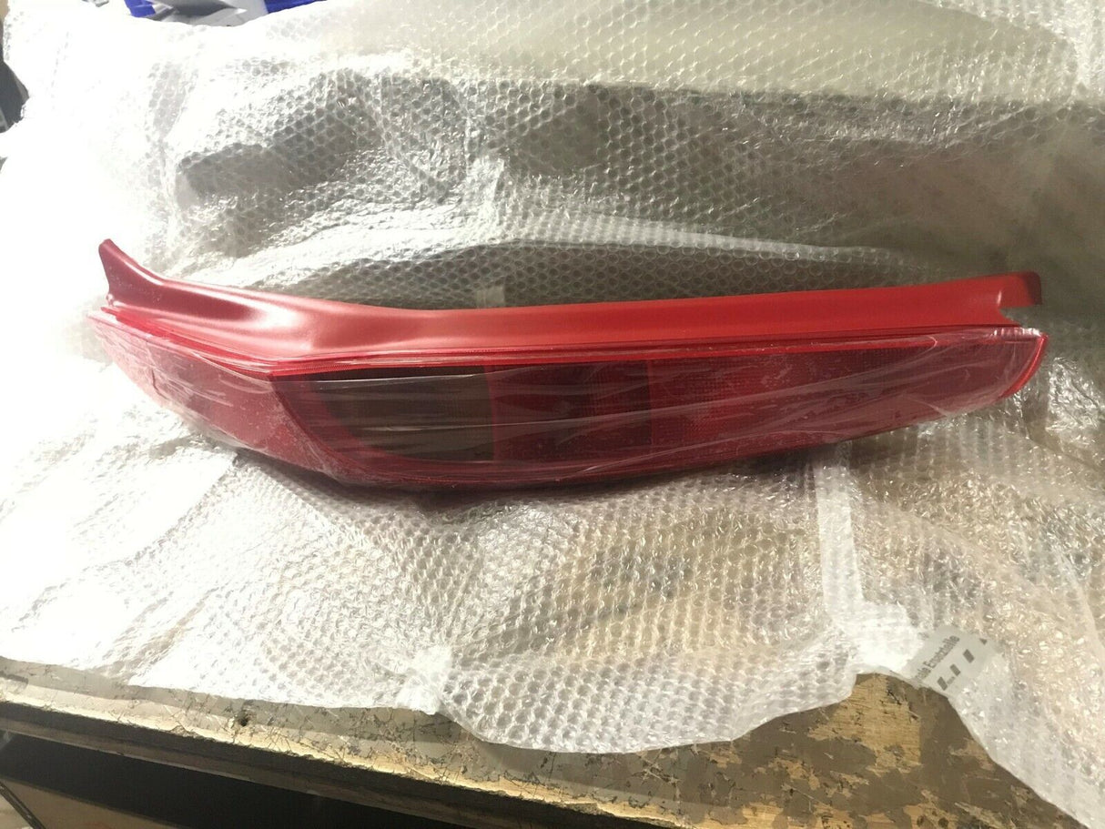 Genuine Fiat Punto 1999 - 2003 R/H Tailgate Light 46763862 OBSE