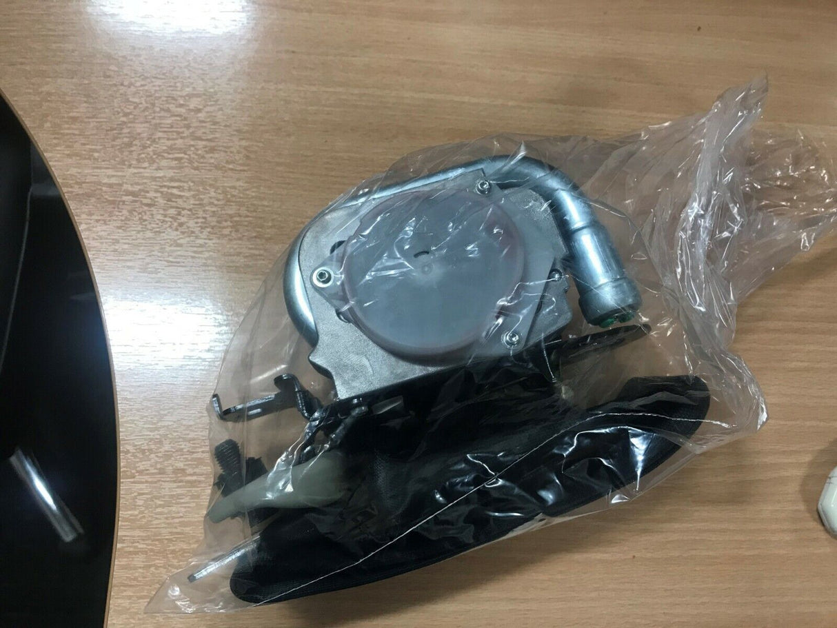 Genuine Nissan Note 2006 - 2013 Front L/H Belt Pretensioner 868859u0 OBS