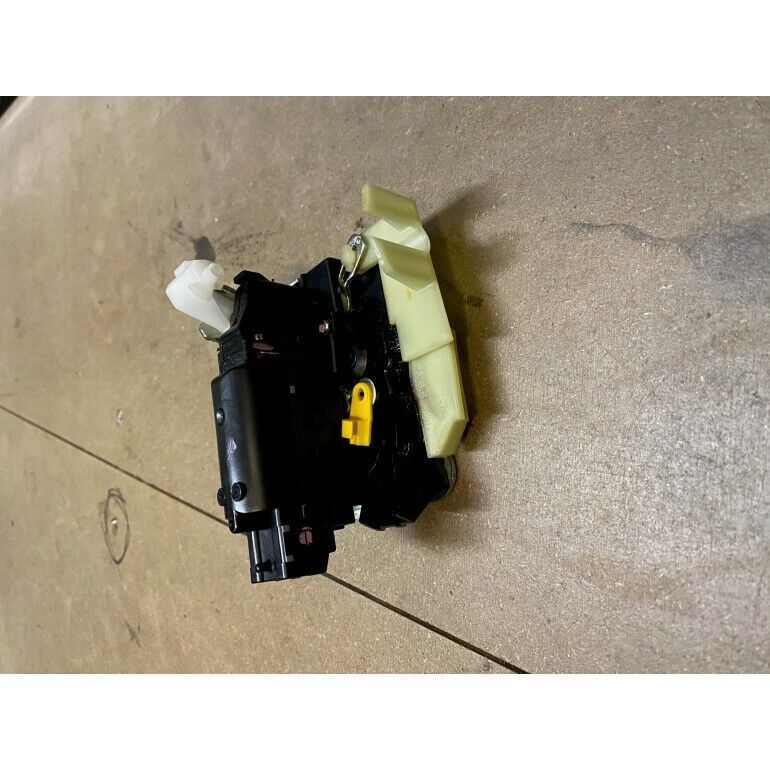 Genuine Renault Duster & Sandero MK1 Front LH Lock