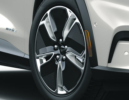 Genuine Aero Wheel Cover 19", Shadow Silver and High Gloss Black - 2615667