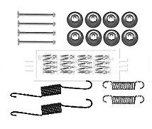 Borg & Beck - FITTING KIT - SHOES - BBK6332 - Fits: Toyota Yaris Jap.prod 09/11-