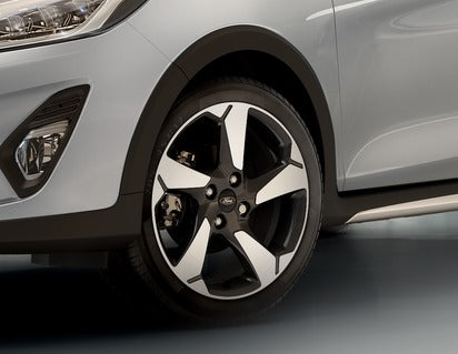 Genuine Alloy Wheel 17" 5-spoke design, Absolute Black - 2357898