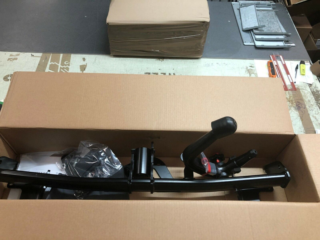 Genuine Peugeot 208 Electric (P21E) Detachable Towbar Unit