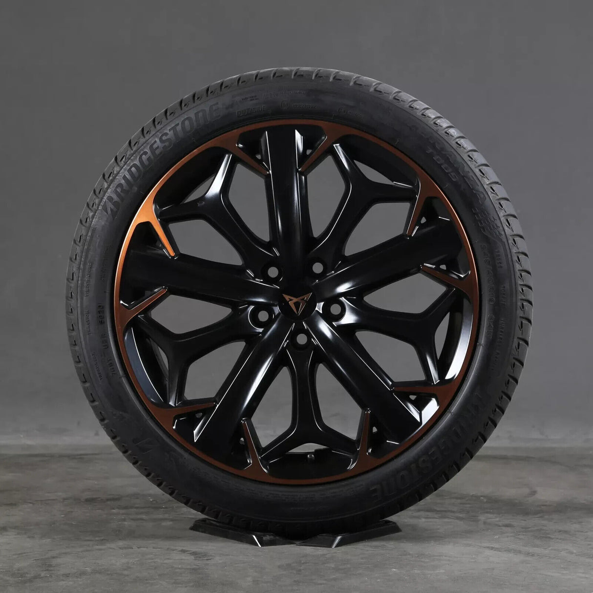 Genuine Cupra Formentor 19'' Exclusive Alloy Wheel & Bridgestone Tyre x1