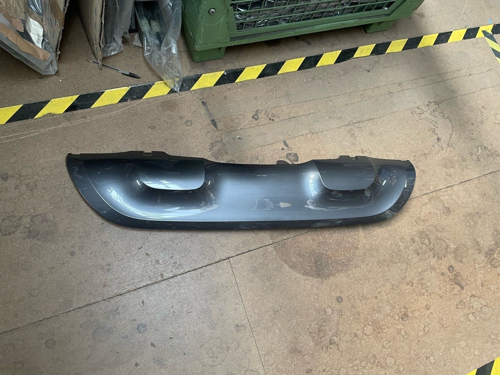 Genuine Renault Kadjar (HFE) Rear Bumper Lower Fascia Primer