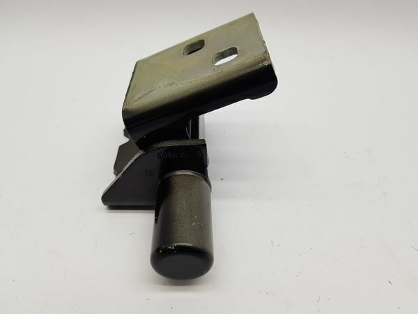 Genuine Renault Clio MK2  Front RH Lower Door Hinge