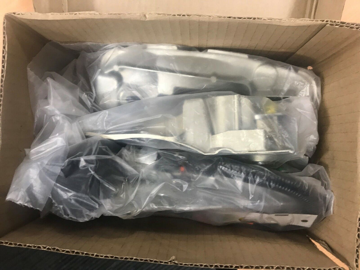 Genuine Nissan Primstar 2002 Key Set Cylinder Block 8001000QAJ OBS